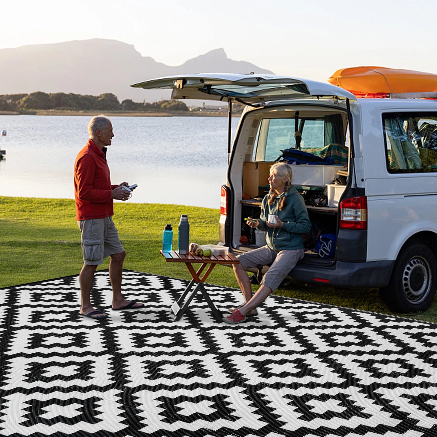 WESTTUNE Outdoor Rug Foldable Reversible Plastic Straw Area Rugs Large Floor Mat for RV Patio Backyard Deck Picnic Beach Camping